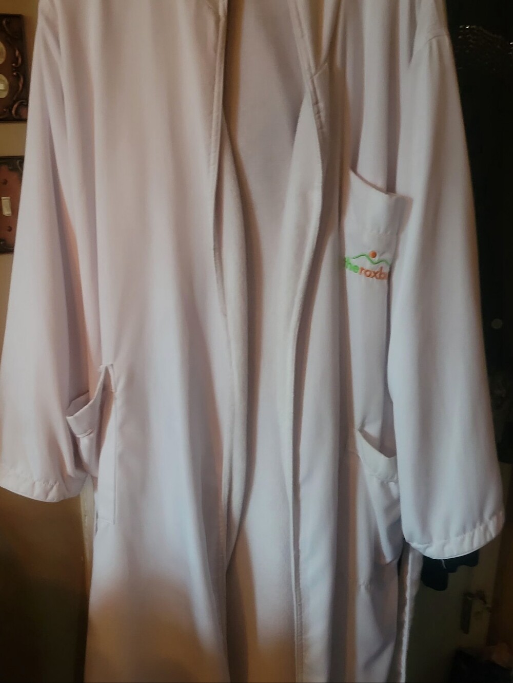 Deluxe Quality White Soft Bathrobe